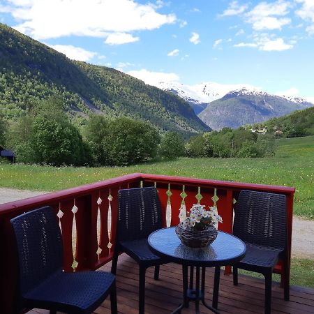 Eidsdal Camping Og Feriehus エクステリア 写真