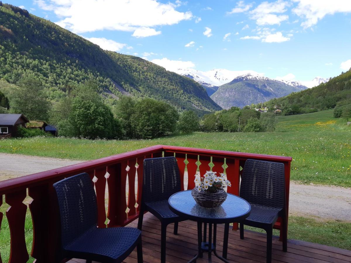 Eidsdal Camping Og Feriehus エクステリア 写真