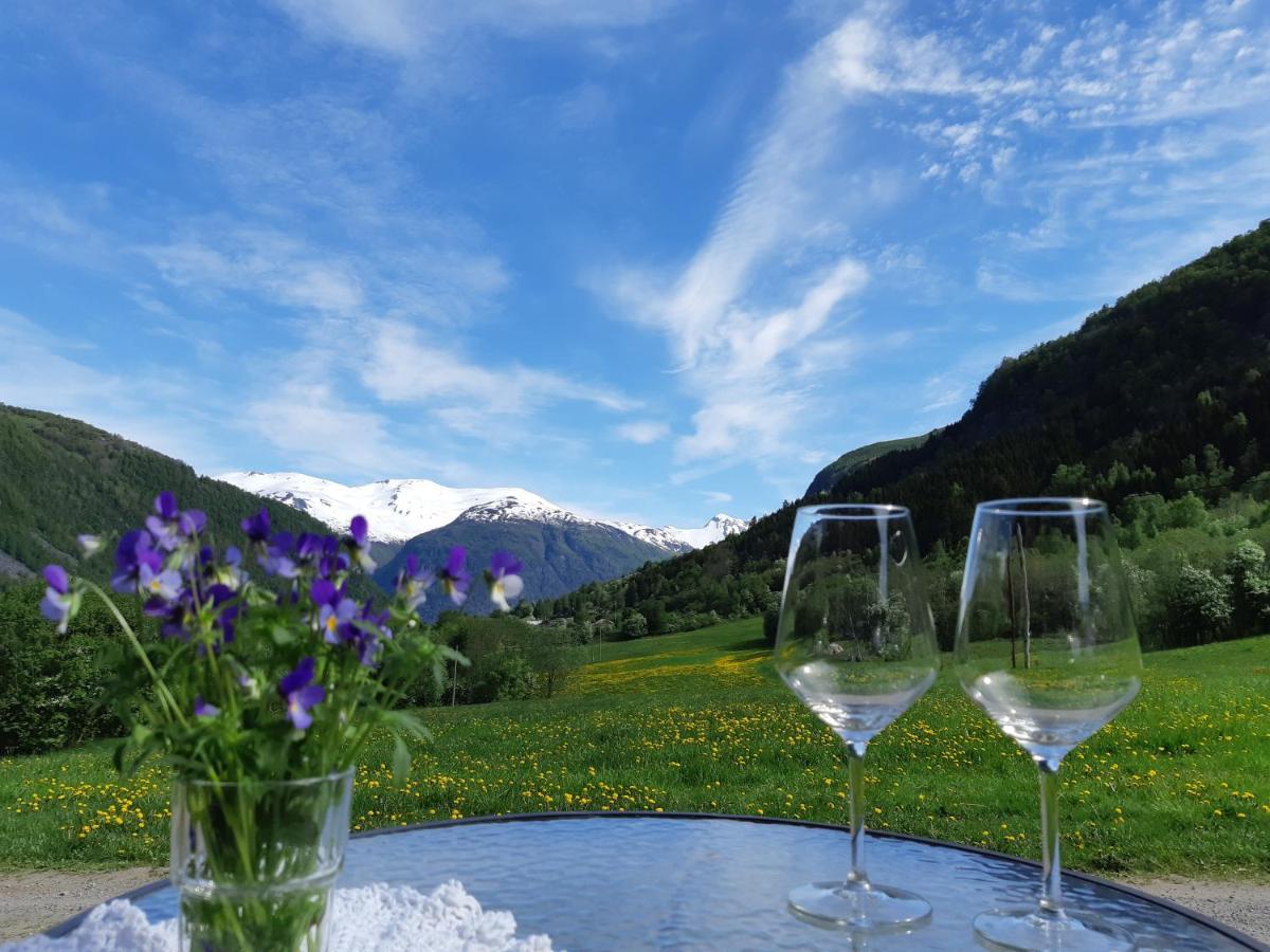 Eidsdal Camping Og Feriehus エクステリア 写真