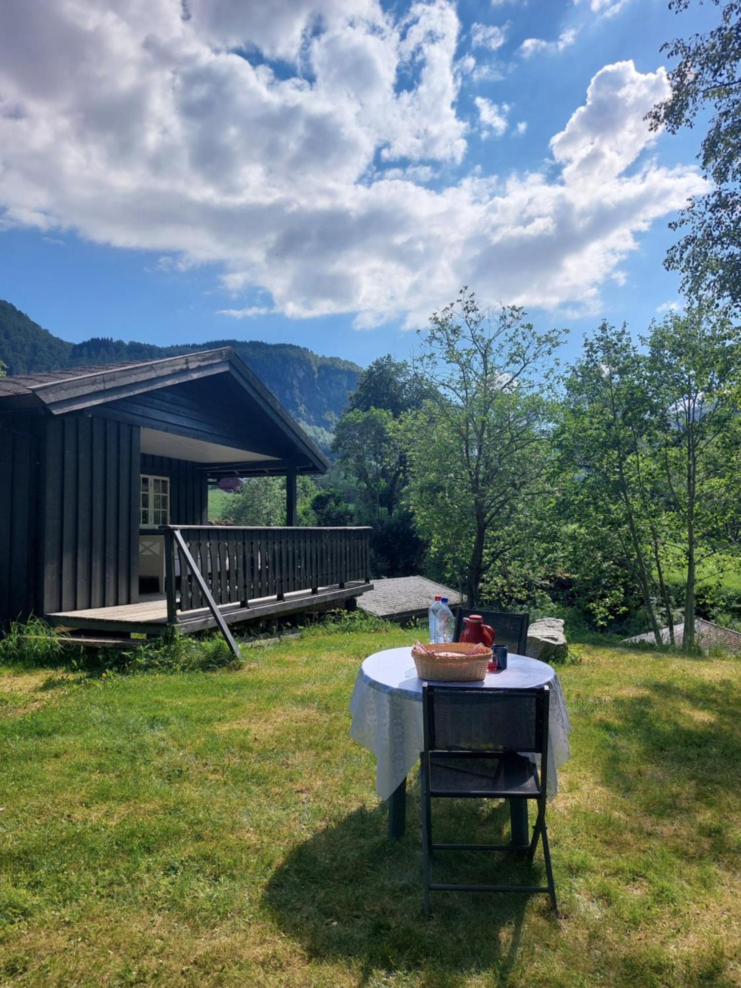 Eidsdal Camping Og Feriehus エクステリア 写真